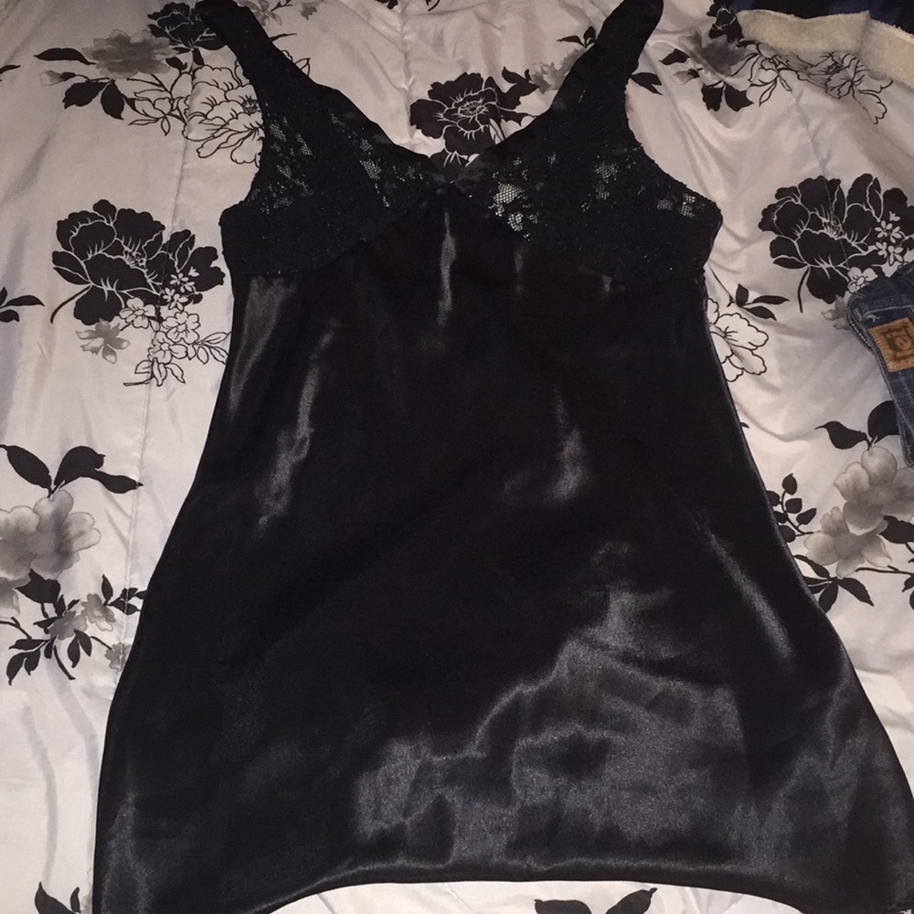 Sexy black Laundre